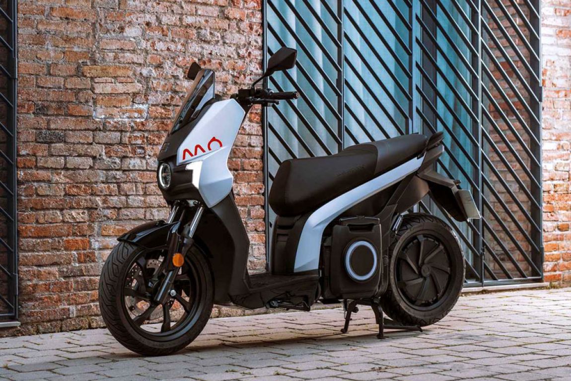 Lifestyle: Vollelektrischer Roller MO eScooter 125 von Seat